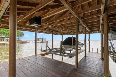 Positioned on open water in the sought-after Deer Island - photo 22