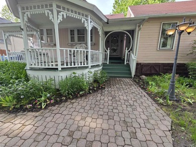 Charmer of Yesteryear! An Old-World Victorian with Endless - photo 30