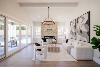 Welcome to Willowbend at Sandraya Heights, where luxury - photo 32