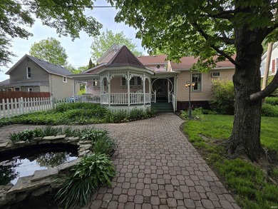 Charmer of Yesteryear! An Old-World Victorian with Endless - photo 33