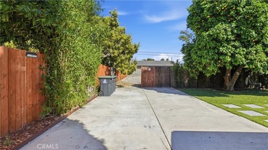LIVE IN ONE, RENT THE OTHER!! 2 Homes + Large LOT + INCOME - photo 4