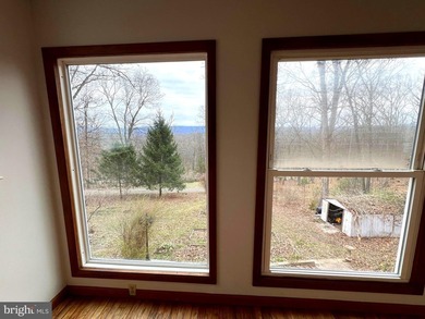 *Springfield Cabin* - Nestled along the hillside in scenic - photo 10