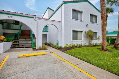 (private lake, pond, creek) Condo For Sale in Sebring Florida