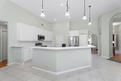 Beautiful & Spacious 4 bed/3 bath 3 car garage POOL home in the - photo 9