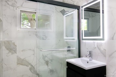 Newly renovated home near the heart of historic Bellport - photo 9