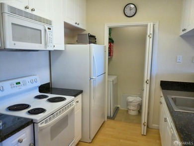 Fabulous Luxury Montecito Condo - Downtown Walnut Creek living - photo 13