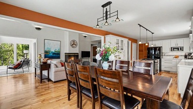 **BACK ON MARKET TO NO FAULT OF SELLERS** Enjoy lakefront living - photo 18