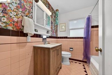 Imagine a home where comfort, warmth, and charm embrace you - photo 19