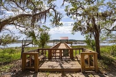 Tucked within one of Beaufort's most sought-after deepwater - photo 20