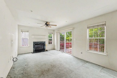 Beautiful 4-Bedroom Home in Sought-After LaCosta Lakes Welcome - photo 6