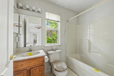 Beautiful 4-Bedroom Home in Sought-After LaCosta Lakes Welcome - photo 10
