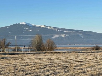 Lake Acreage For Sale in Chiloquin, Oregon