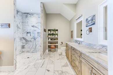 Amazing opportunity to own a 3,000 square foot waterfront home - photo 32