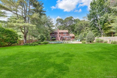 Three Village at its finest! This stately center hall colonial - photo 2