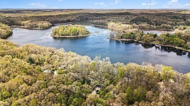 **BACK ON MARKET TO NO FAULT OF SELLERS** Enjoy lakefront living - photo 35