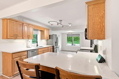 Immaculately maintained two-story end unit in demand Plymouth - photo 10