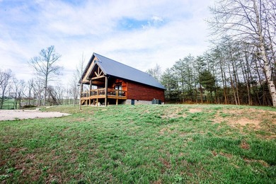 This is a must see! A remarkable custom cabin conveniently - photo 9