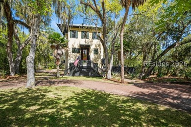 4 N Point Trail is a truly one-of-a-kind retreat, privately - photo 1