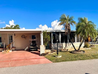 SPACIOUS 2BD, 2BA w/Side-by-Side parking on Large Corner Lot in - photo 8