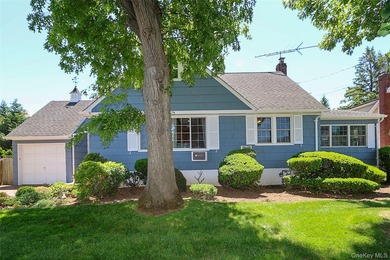 A rare opportunity to own a charming 4-bedroom, 2-bath home - photo 3