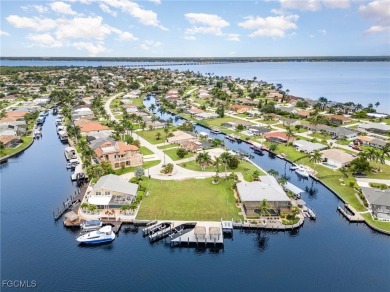 Caloosahatchee River Lot For Sale in Cape Coral Florida