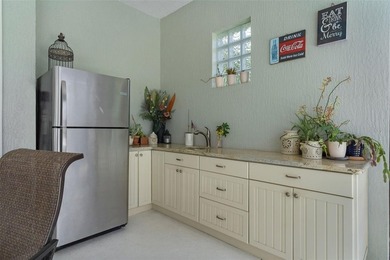 Exceptional value! Seller provides a one-year home warranty and - photo 13