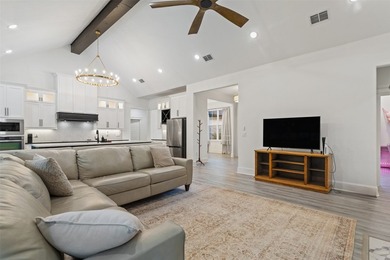 Priced well under appraised value, this is an unbelievable deal! - photo 13