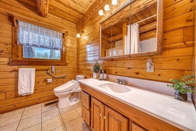 Absolutely beautiful log home in Chester. Every detail - photo 13