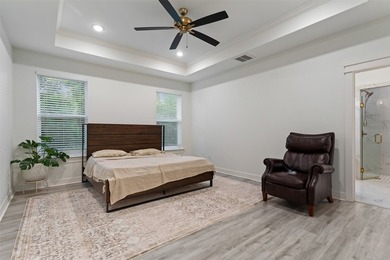 Priced well under appraised value, this is an unbelievable deal! - photo 15
