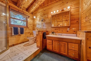 Absolutely beautiful log home in Chester. Every detail - photo 21