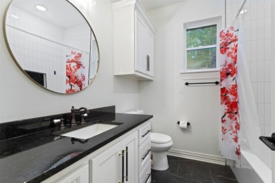 Priced well under appraised value, this is an unbelievable deal! - photo 22