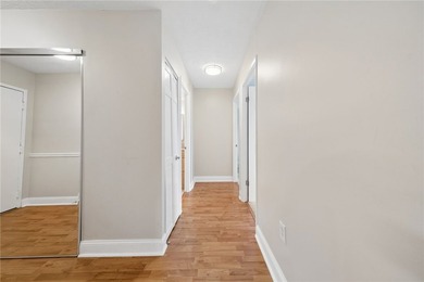 MOVE-IN CONDITION! OPEN CONCEPT! INCREDIBLE VIEWS! Enjoy low - photo 22