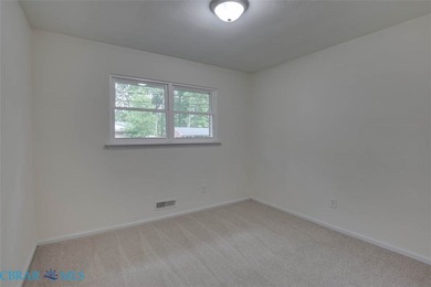 Welcome Home! This updated and upgraded 5 bedrooms, 3 full baths - photo 27