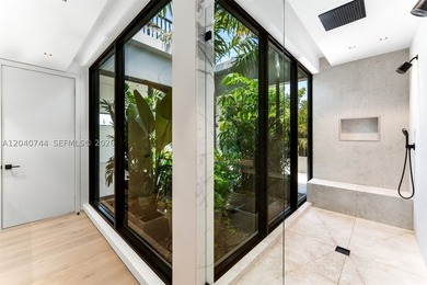 There are homes that are beautiful, and then there are homes - photo 28