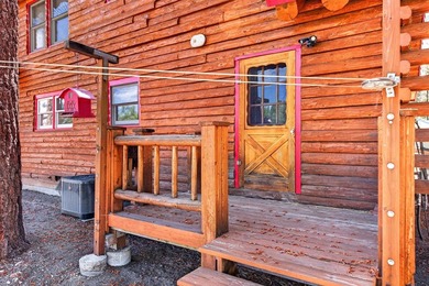 Absolutely beautiful log home in Chester. Every detail - photo 28