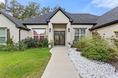 Priced well under appraised value, this is an unbelievable deal! - photo 30