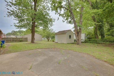 Welcome Home! This updated and upgraded 5 bedrooms, 3 full baths - photo 31