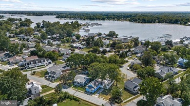 Turn-Key Cottage Living on The Point - Just Two Blocks from the - photo 31