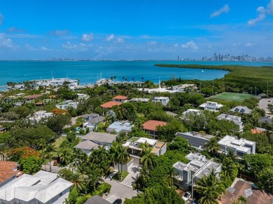 There are homes that are beautiful, and then there are homes - photo 50