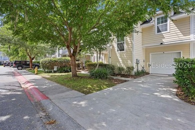 Welcome to 8 Maidencane-an inviting end-unit townhome in the - photo 3