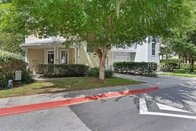 Welcome to 8 Maidencane-an inviting end-unit townhome in the - photo 4