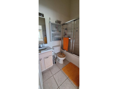 Welcome to this beautifully maintained Key West-style townhome - photo 6