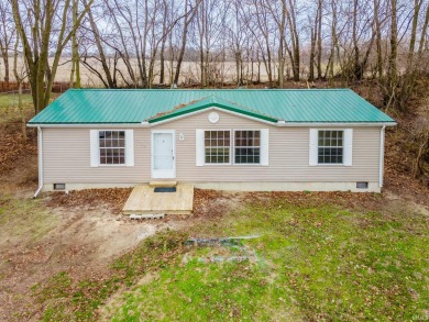 Lake Home Sale Pending in Cromwell, Indiana