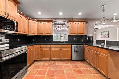 Explore this 4 Bed, 2 Bath pool home offering 1,800 sq ft under - photo 10