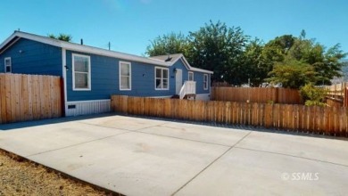Lake Home For Sale in Lake Isabella, California