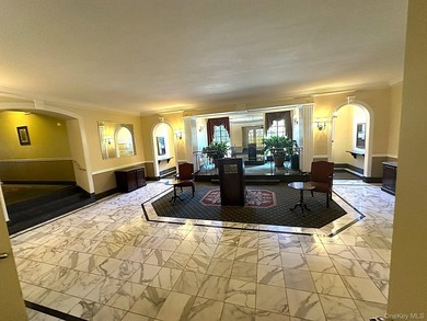 Forest Hills South * 1350 SF *Rare 3BR/2BATH* Ultimate Blank - photo 4