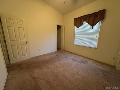 Florida Living at its best! As you enter this 3 bedroom 2 bath - photo 17