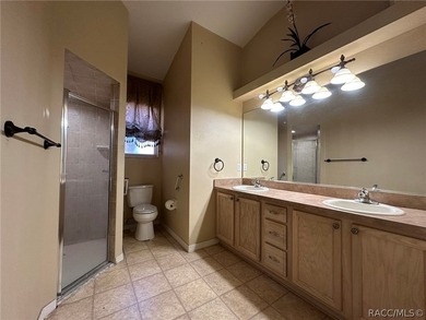 Florida Living at its best! As you enter this 3 bedroom 2 bath - photo 18