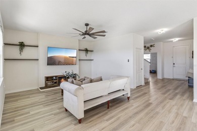 Virtually Staged. Move-In Incentive Available! Qualified buyers - photo 3