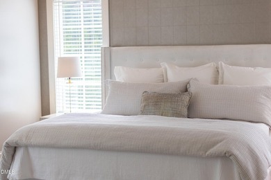 Exquisite Hope Valley residence gracefully set on a beautifully - photo 33
